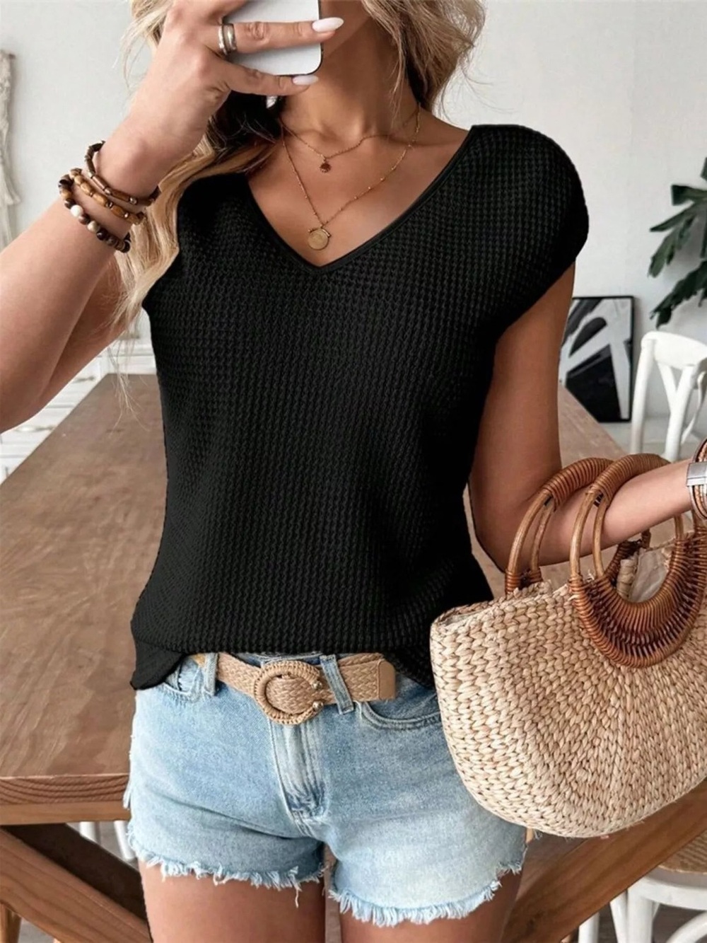 Women's Black V-Neck Textured Cap Sleeve Tank Top